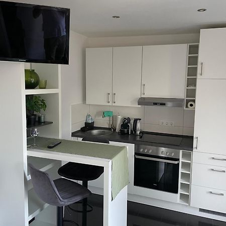 Ferienwohnung Mit Fussbodenheizung Nahe Messe, Gratis Parkplatz Und Abstellplatz E - Bike Hannover Buitenkant foto